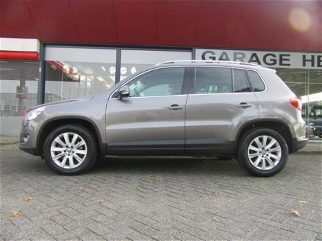 Volkswagen Tiguan - 2.0 TDI 4Motion Clima, cruise trekhaak (occasion) - 1