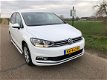 Volkswagen Touran - 2.0 TDI 150pk Nw. model 2017 - 1 - Thumbnail