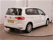 Volkswagen Touran - 2.0 TDI 150pk nw. model 2016 - 1 - Thumbnail