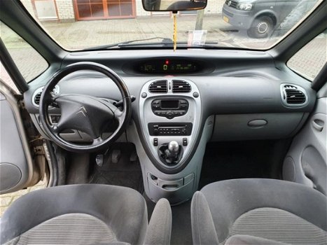 Citroën Xsara Picasso - 1.6i Attraction - 1