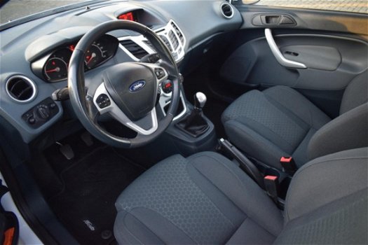 Ford Fiesta - 1.6 Sport X-Pack 120PK met climate control en 17 inch lmv - 1