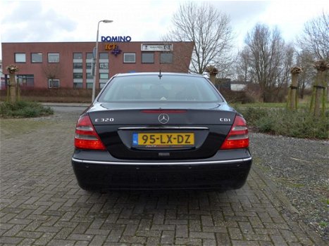 Mercedes-Benz E-klasse - 320 CDI Avantgarde *YOUNGTIMER*2e EIGENAAR*MOOIE AUTO - 1