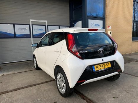 Toyota Aygo - 1.0 VVT-i x-play Automaat | Led | *4005 km* | Garantie - 1