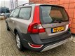 Volvo XC70 - 2.4 D5 Kinetic 185PK/Automaat/Leer/Elektrische achterklep/Nette XC70/Goed onderhouden - 1 - Thumbnail