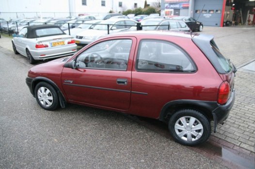 Opel Corsa - 1.2iE Swing Jaar APK - 1