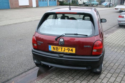 Opel Corsa - 1.2iE Swing Jaar APK - 1