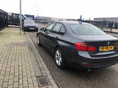 BMW 3-serie - 320i Executive - 1