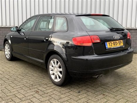 Audi A3 Sportback - 2.0 FSI Attraction YOUNGTIMER | NIEUWE APK + BEURT | 150 PK | CRUISECONTROLE | C - 1