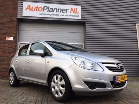 Opel Corsa - 1.2 Edition 5-Deurs Airco Stoelverwarming - 1