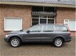 Volvo XC70 - 2.4 D5 Momentum Leder / Navi / Dealeronderhouden - 1 - Thumbnail