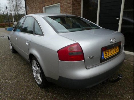 Audi A6 - 2.4 5V Advance Airco - 1