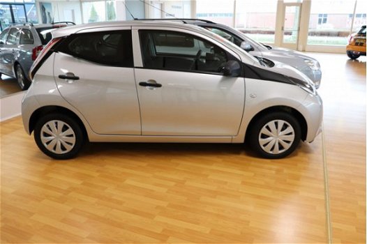 Toyota Aygo - 1.0 VVT-i x-now RIJKLAARPRIJS INCL GARANTIE - 1