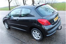 Peugeot 207 - 1.4 XR