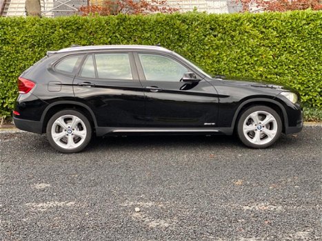 BMW X1 - SDrive18i Sport Edition facelift panoramadak - 1