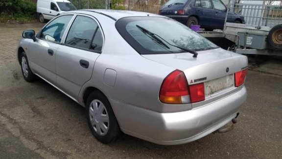 Mitsubishi Carisma - 1.8 GDI Comfort - 1