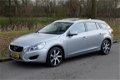 Volvo V60 - D6 AWD Plugin-Hybrid Summum Special Edit - 1 - Thumbnail