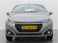 Peugeot 208 - 1.2 82pk Signature | Navigatie | Airco | Parkeersensoren | DAB+ |