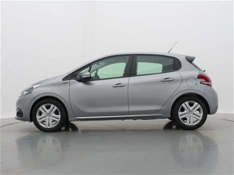 Peugeot 208 - 1.2 82pk Signature | Navigatie | Airco | Parkeersensoren | DAB+ | - 1