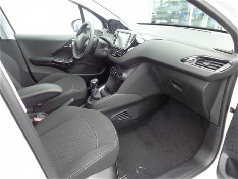 Peugeot 208 - SIGNATURE 110PK | AIRCO | NAVI | CRUISE | 16'' LM VELGEN | - 1