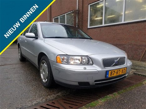 Volvo V70 - 2.4D Momentum - 1