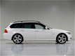 BMW 3-serie Touring - 318i Executive *Navigatie*Klimaatreg.*Parkeersens.*Cruisecontr - 1 - Thumbnail