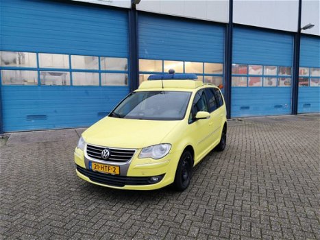 Volkswagen Touran - Notarzt / Doctor 2.0 TDI Comfortline - 1