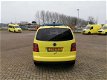 Volkswagen Touran - Notarzt / Doctor 2.0 TDI Comfortline - 1 - Thumbnail