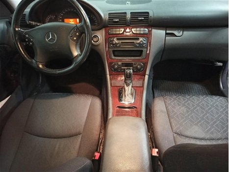 Mercedes-Benz C-klasse - 180 Elegance - 1