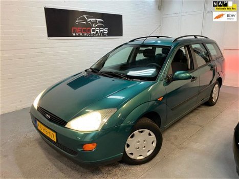 Ford Focus Wagon - 1.4-16V Ambiente NIEUWE APK//RIJD SCHAKELD GOED//NAP - 1