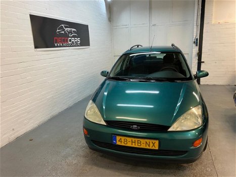 Ford Focus Wagon - 1.4-16V Ambiente NIEUWE APK//RIJD SCHAKELD GOED//NAP - 1