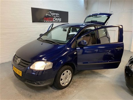 Volkswagen Fox - 1.2 Trendline NIEUWE APK//AIRCO//RIJD SCHAKELD TOP - 1