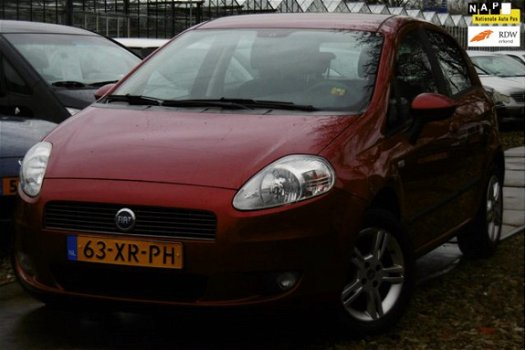 Fiat Grande Punto - 1.4 Dynamic 2007 5DRS NAP/AIRCO/APK 1-2021 - 1