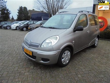 Toyota Yaris Verso - 1.3 VVT-i Terra / APK BIJ AFLEVERING / AIRCO / TREKHAAK / - 1