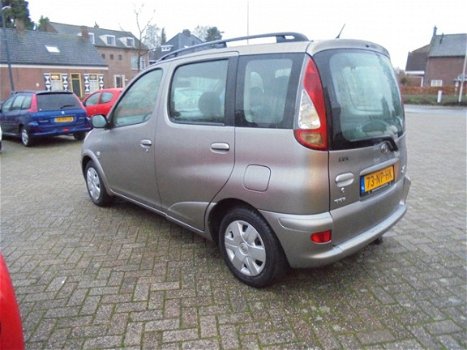 Toyota Yaris Verso - 1.3 VVT-i Terra / APK BIJ AFLEVERING / AIRCO / TREKHAAK / - 1