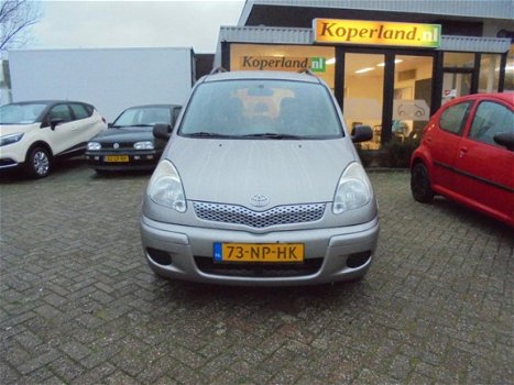 Toyota Yaris Verso - 1.3 VVT-i Terra / APK BIJ AFLEVERING / AIRCO / TREKHAAK / - 1