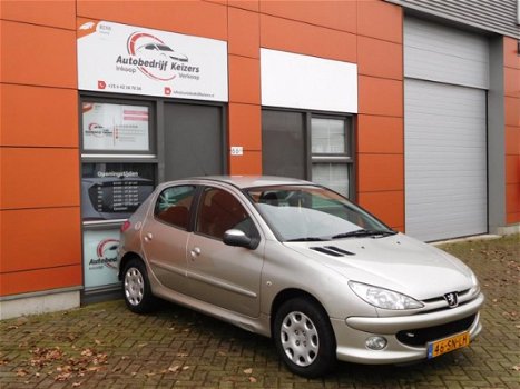 Peugeot 206 - 1.4-16V Air-line 3 APK AIRCO CLIMA CNTRL NAP - 1