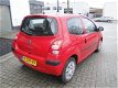 Renault Twingo - 1.2 Authentique Leuke auto met 4 zomerbanden boekjes - 1 - Thumbnail