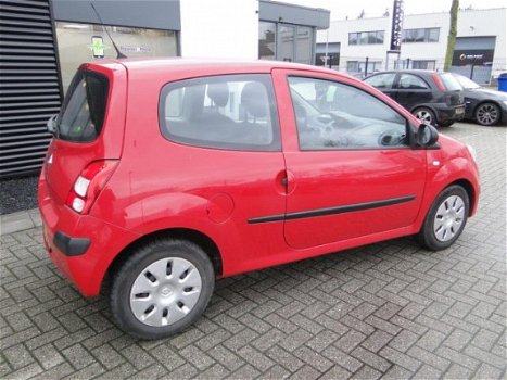 Renault Twingo - 1.2 Authentique Leuke auto met 4 zomerbanden boekjes - 1