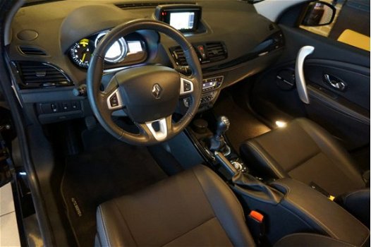 Renault Mégane Estate - 1.5 dCi Bose XENON/NAVI/CRUISE/CLIMA/TREKHAAK etc. etc - 1