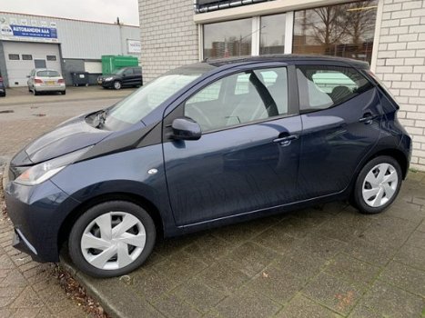 Toyota Aygo - 1.0 VVT-i x-play 5 DEURS-AIRCO-BOVAG GARANTIE - 1