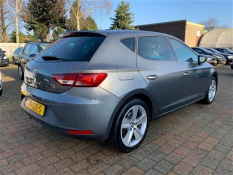 Seat Leon - 2.0 TDI FR Connect 184PK DSG Navi PDC - 1