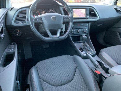 Seat Leon - 2.0 TDI FR Connect 184PK DSG Navi PDC - 1