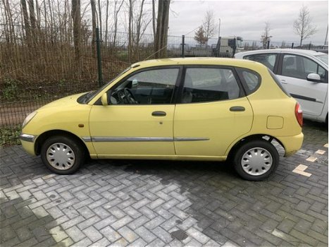 Daihatsu Sirion - 1.0-12V XTi - 1