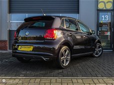 Volkswagen Polo - 1.4-16V Highline R-line DSG Panodak Navigatie