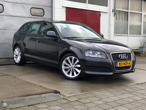 Audi A3 Sportback - 1.9 TDIe Attraction Business Edition NAP - 1