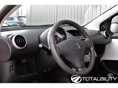 Peugeot 107 - 1.0 Access Accent - 1