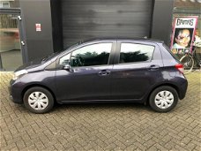 Toyota Yaris - 1.0 VVT-i Aspiration (Navi, Bluetooth, Achteruitrijcamera)