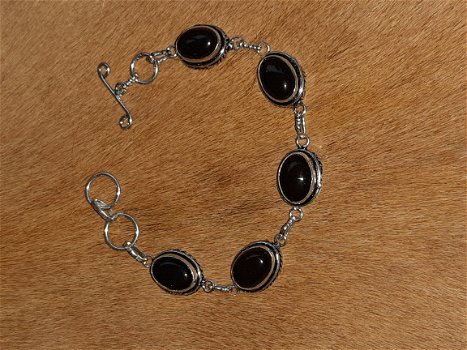 Handgemaakte zwaar verzilverde armband met Onyx 9 - 1