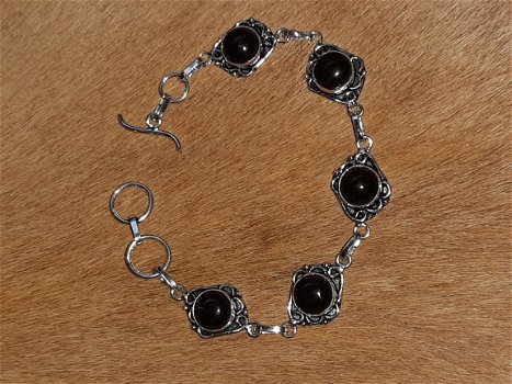 Handgemaakte zwaar verzilverde armband met Onyx 10 - 1