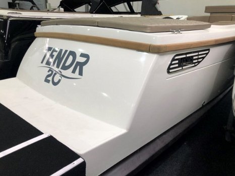 TendR 20 Outboard - 3